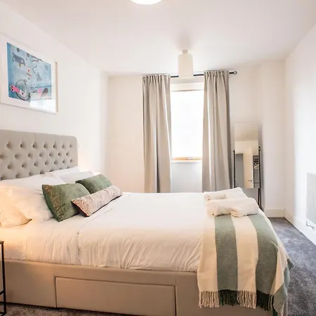 Luxury Cosy Apartment With Stunning London Skyline Views! Exterior photo