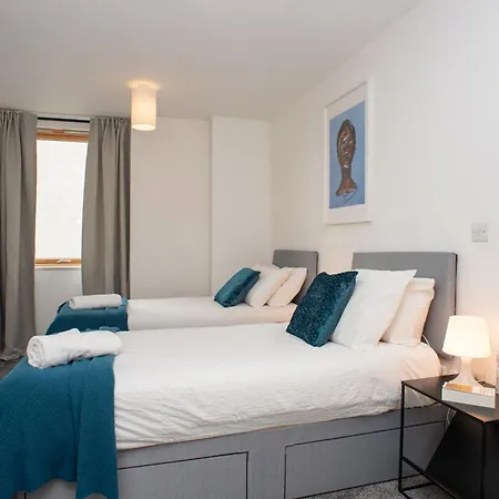 Luxury Cosy Apartment With Stunning London Skyline Views! Exterior photo