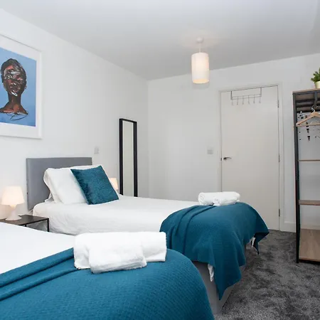 Luxury Cosy Apartment With Stunning London Skyline Views! Exterior photo