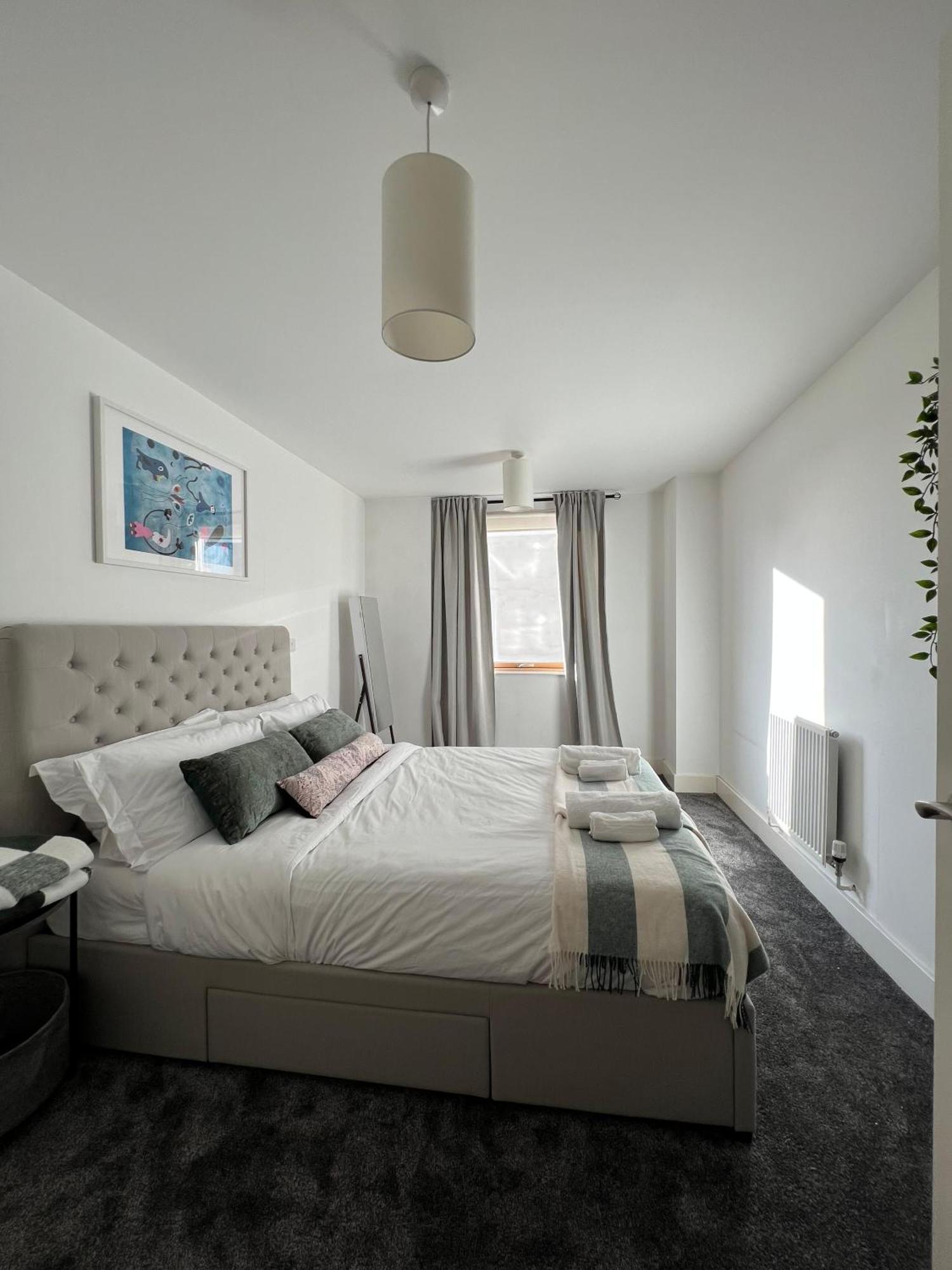 Luxury Cosy With Stunning Skyline Views! * Londres